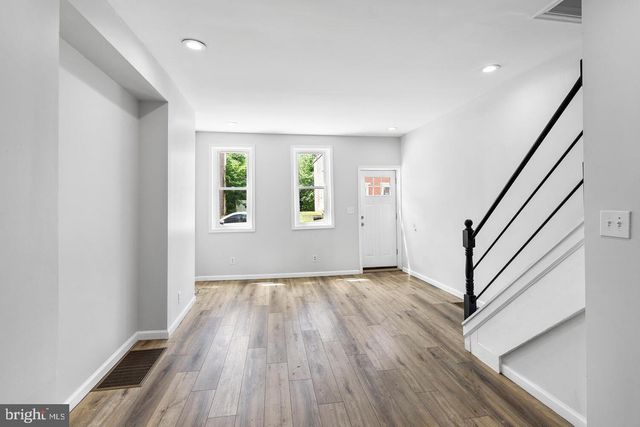 3823 MOUNT VERNON ST, Philadelphia, PA 19104