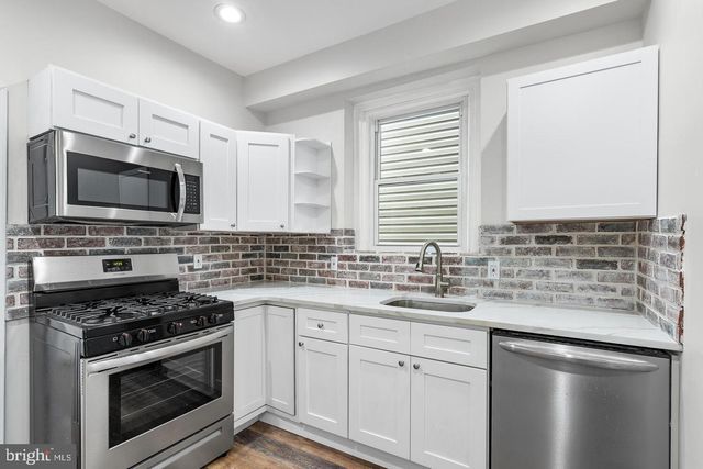 3823 MOUNT VERNON ST, Philadelphia, PA 19104