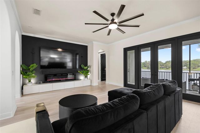523 W BLUE WATER EDGE DRIVE, Eustis, FL 32736