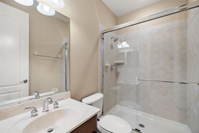 523 W BLUE WATER EDGE DRIVE, Eustis, FL 32736