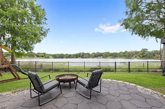 523 W BLUE WATER EDGE DRIVE, Eustis, FL 32736