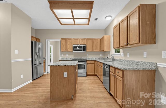4635 Appley Mead Lane, Charlotte, NC 28269