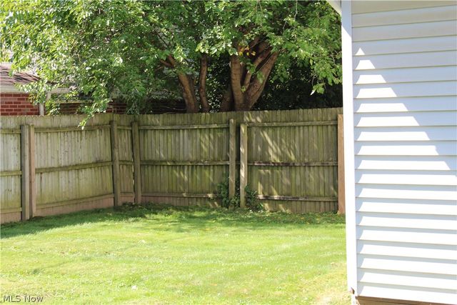 924 Spangler Road NE, Canton, OH 44714
