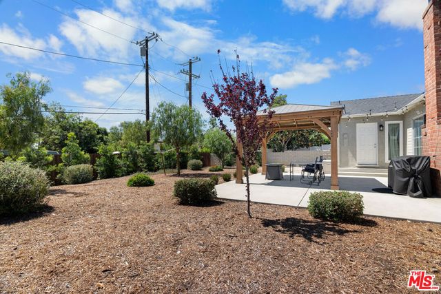 10124 Jimenez Street, Lakeview Terrace, CA 91342