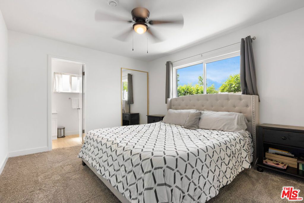 Image 10 of property listing at 10124 Jimenez Street, Lakeview Terrace, CA 91342