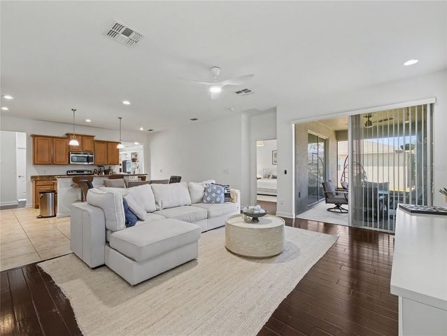 1098 HARMONY LANE, Clermont, FL 34711