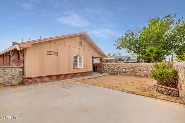 11621 Maquitico Court, El Paso, TX 79936