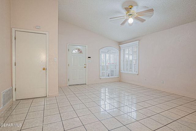 11621 Maquitico Court, El Paso, TX 79936