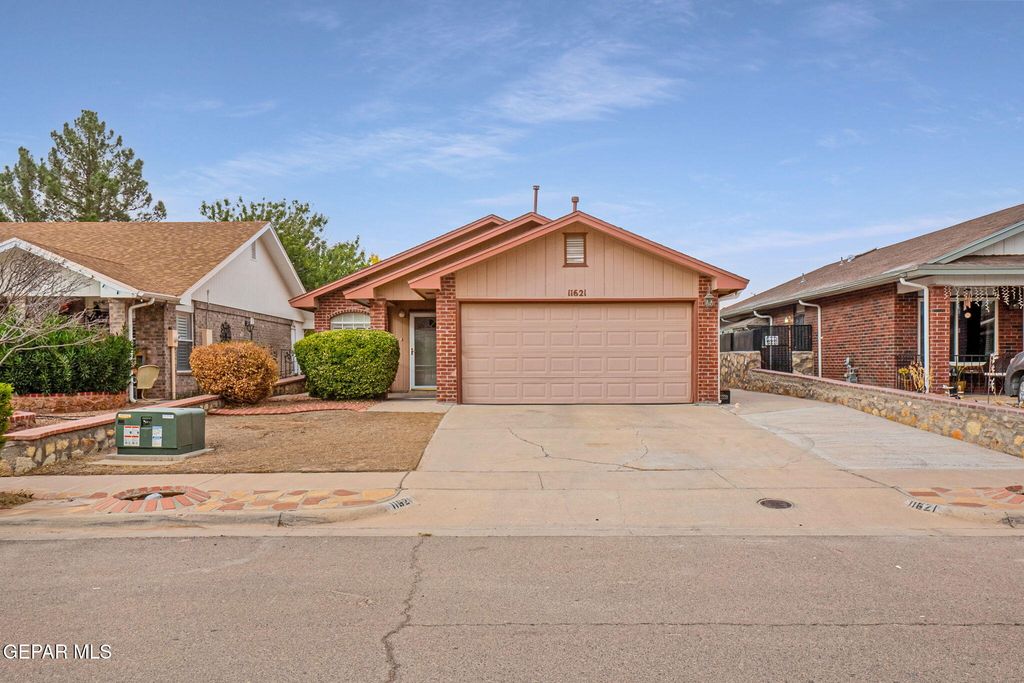 11621 Maquitico Court, El Paso, TX 79936
