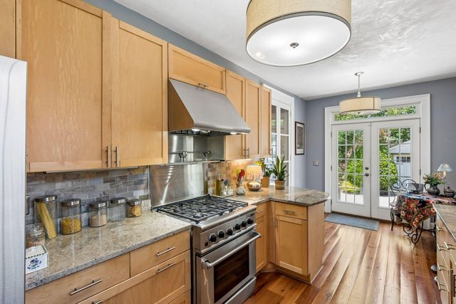 18 Stocker Drive, Charleston, SC 29407
