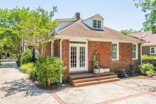 18 Stocker Drive, Charleston, SC 29407