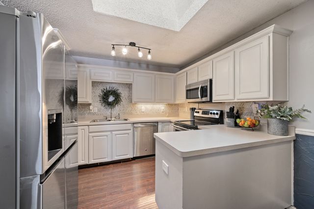 5603 Alicante Drive, Arlington, TX 76017