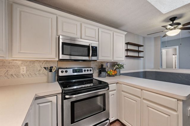 5603 Alicante Drive, Arlington, TX 76017