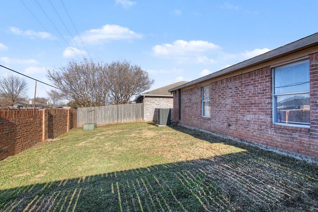 5603 Alicante Drive, Arlington, TX 76017