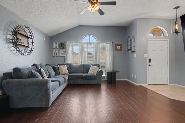 5603 Alicante Drive, Arlington, TX 76017