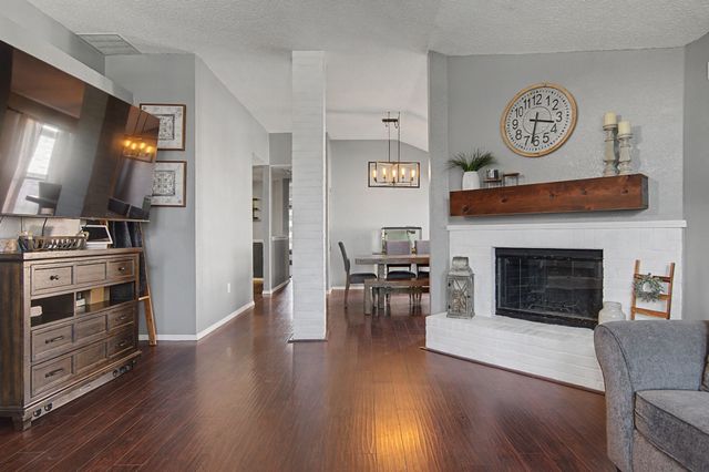 5603 Alicante Drive, Arlington, TX 76017