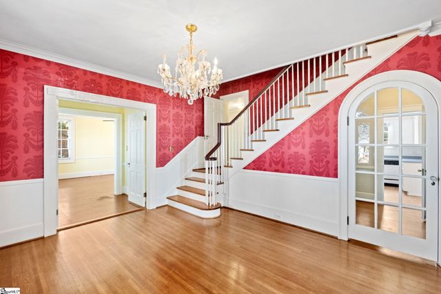 305 N Main Street, Greer, SC 29650