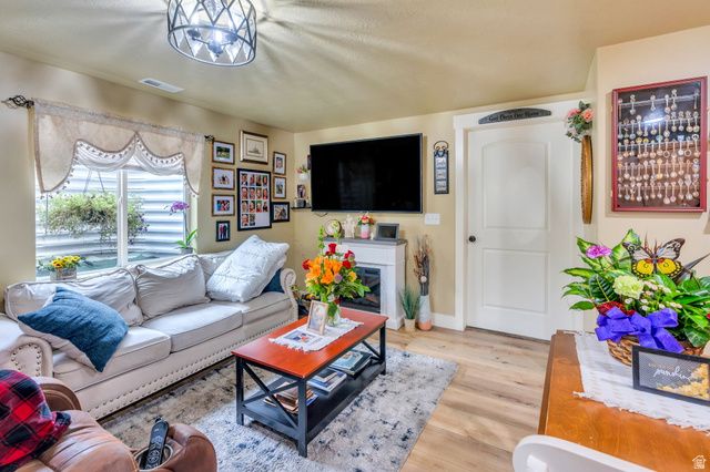 1031 S 440 E, Salem, UT 84653