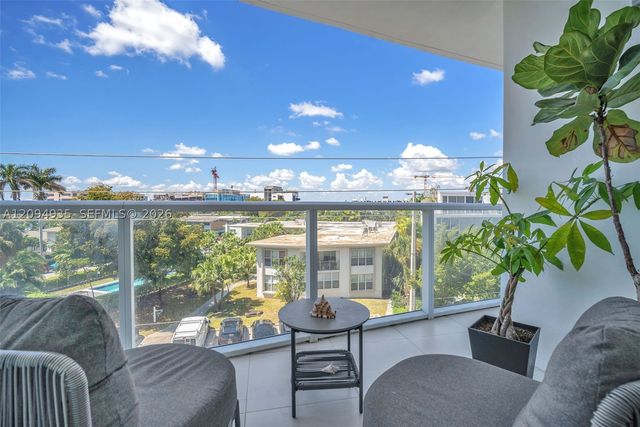 9821 E Bay Harbor Dr 501, Bay Harbor Islands, FL 33154