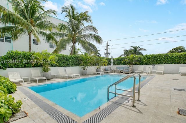 9821 E Bay Harbor Dr 501, Bay Harbor Islands, FL 33154