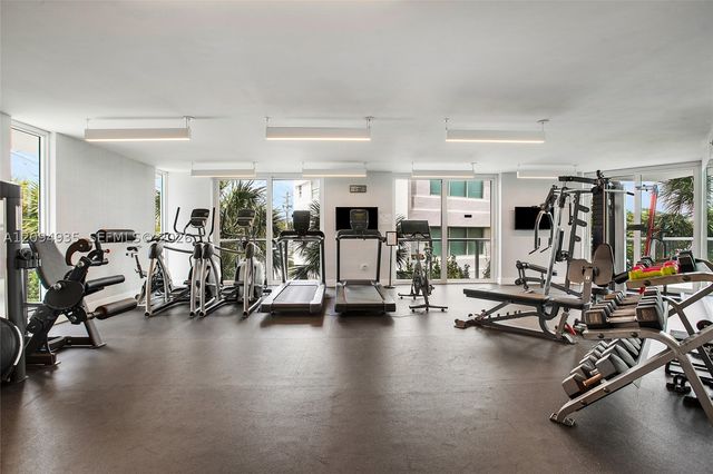 9821 E Bay Harbor Dr 501, Bay Harbor Islands, FL 33154