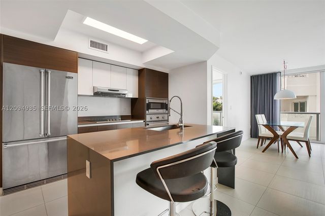 9821 E Bay Harbor Dr 501, Bay Harbor Islands, FL 33154