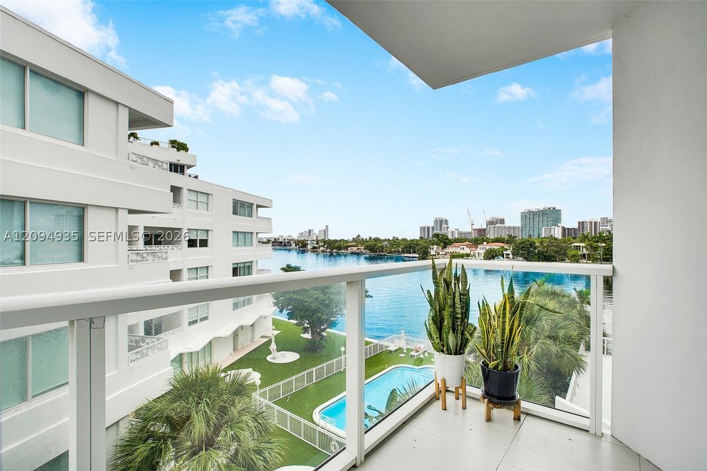 9821 E Bay Harbor Dr 501, Bay Harbor Islands, FL 33154
