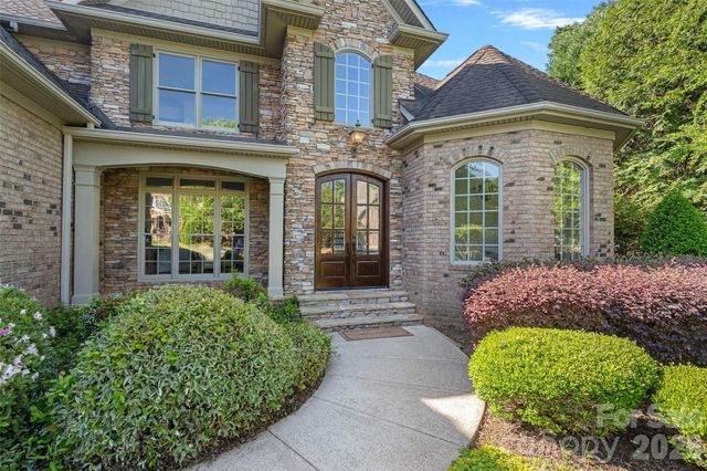 206 Pear Tree Court, Fort Mill, SC 29715