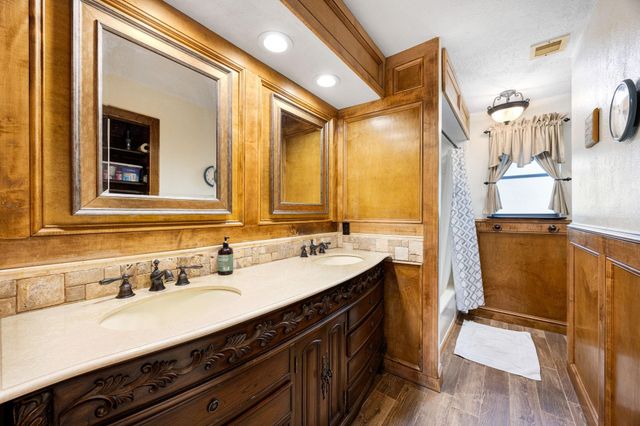 15102 Rose Cottage Drive, Houston, TX 77069