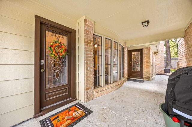 15102 Rose Cottage Drive, Houston, TX 77069