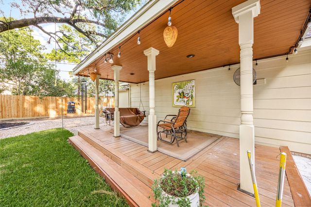 15102 Rose Cottage Drive, Houston, TX 77069