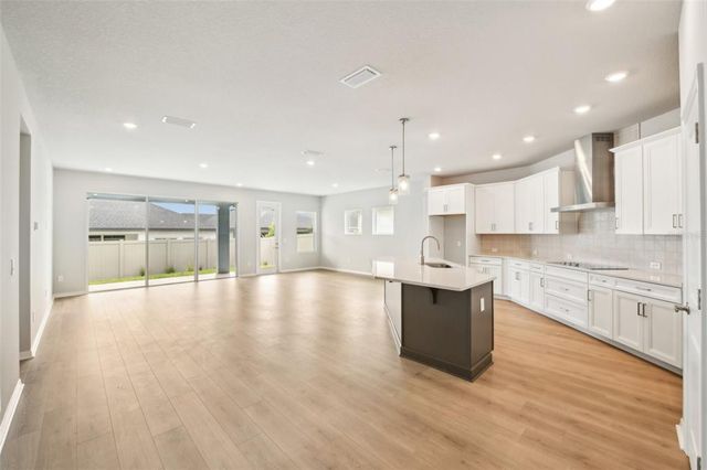 6087 SACRED OAK AVENUE, Mount Dora, FL 32757