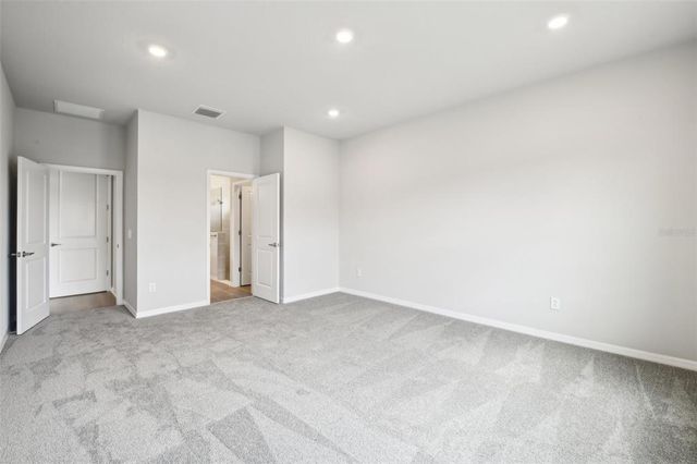 6087 SACRED OAK AVENUE, Mount Dora, FL 32757