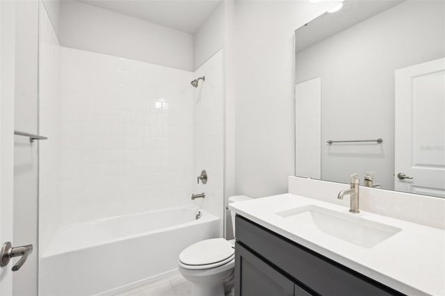 6087 SACRED OAK AVENUE, Mount Dora, FL 32757