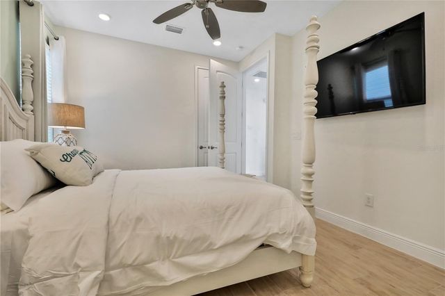 8049 LOST SHAKER LANE, Kissimmee, FL 34747