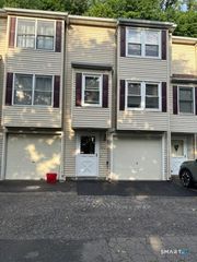 233 Derby Avenue 502, Derby, CT 06418