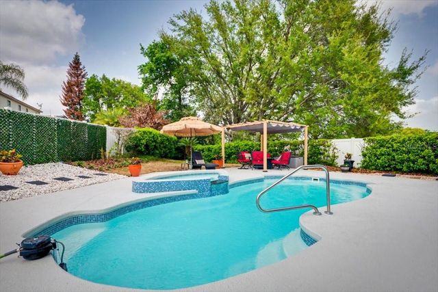 813 GRAND HUGHEY COURT, Apopka, FL 32712