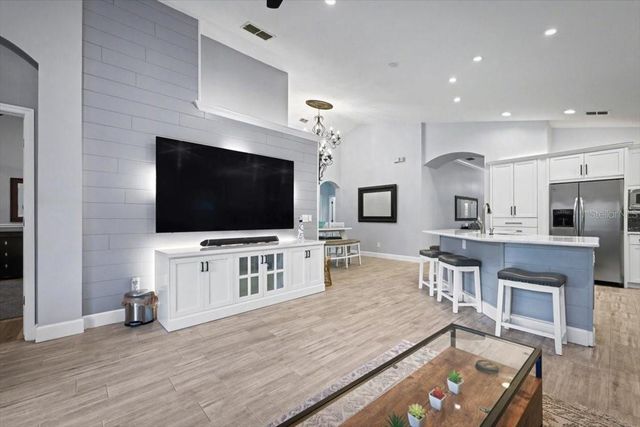 813 GRAND HUGHEY COURT, Apopka, FL 32712