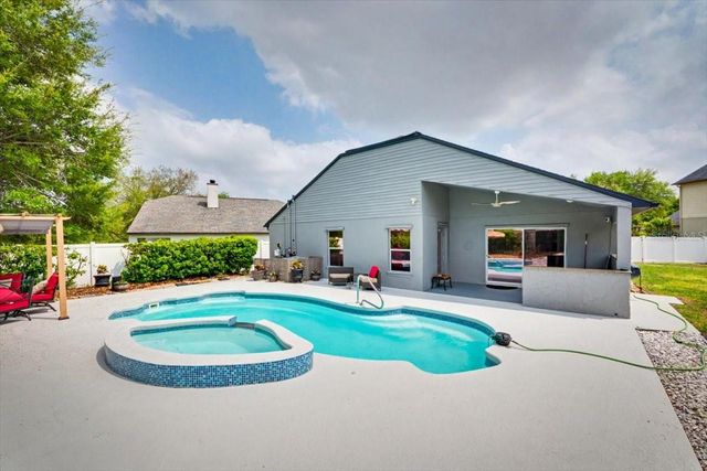 813 GRAND HUGHEY COURT, Apopka, FL 32712