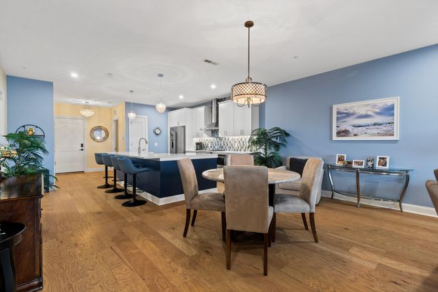 5285 Highpointe Lakes Drive, 3202, Westerville, OH 43081