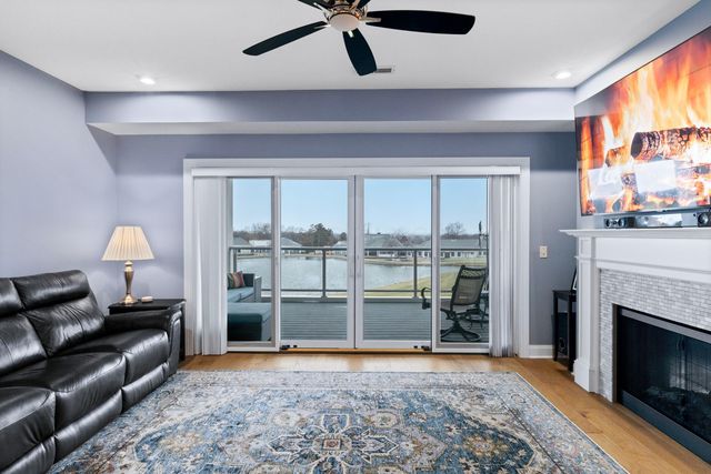 5285 Highpointe Lakes Drive, 3202, Westerville, OH 43081