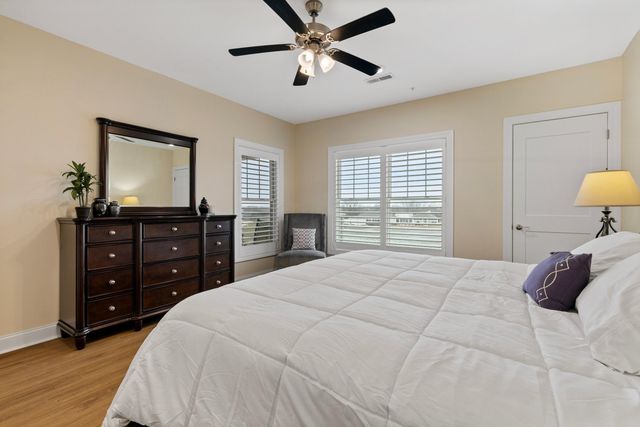 5285 Highpointe Lakes Drive, 3202, Westerville, OH 43081