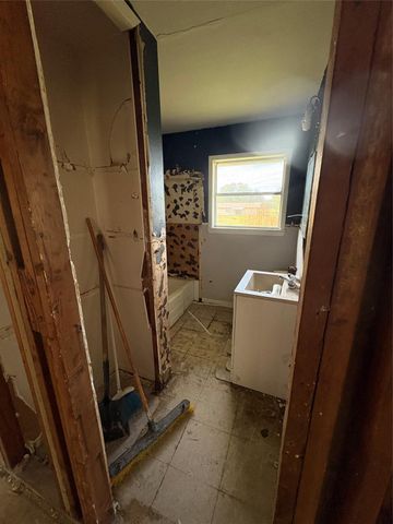 861 W Cox Street, Lovelady, TX 75851