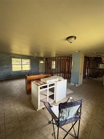 861 W Cox Street, Lovelady, TX 75851