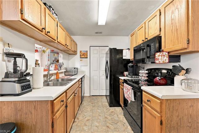 118 Majestic DR, Suffolk, VA 23434