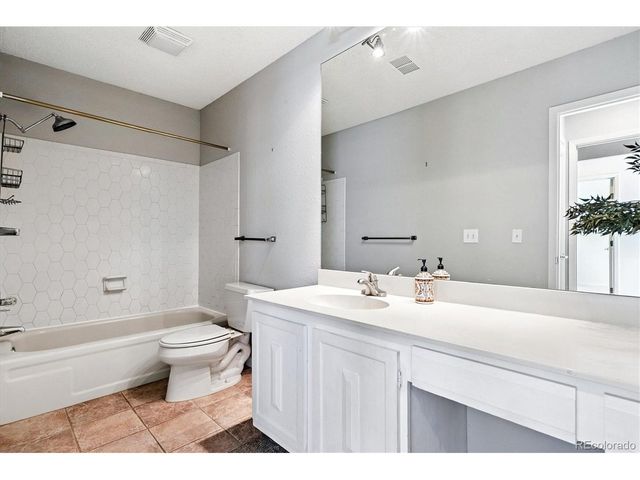 2770 S Elmira St 7, Denver, CO 80231