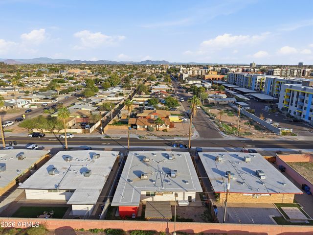 1224 S SMITH Road, Tempe, AZ 85281