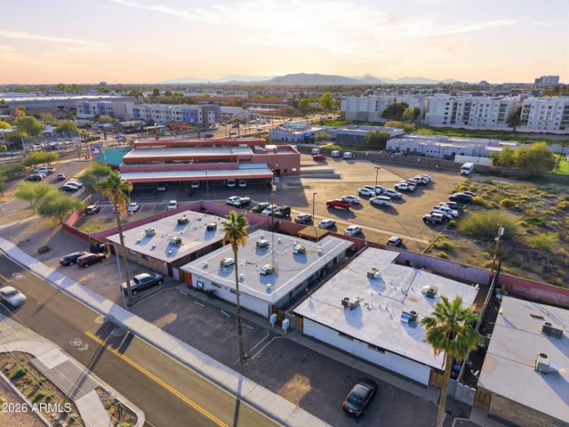 1224 S SMITH Road, Tempe, AZ 85281