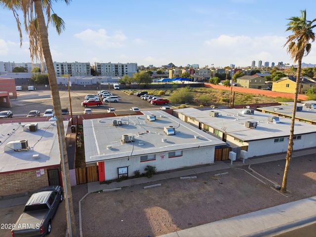 1224 S SMITH Road, Tempe, AZ 85281