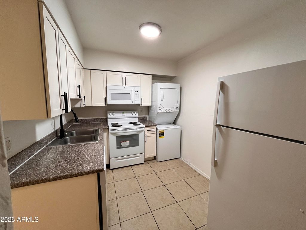 1224 S SMITH Road, Tempe, AZ 85281 — photo 5